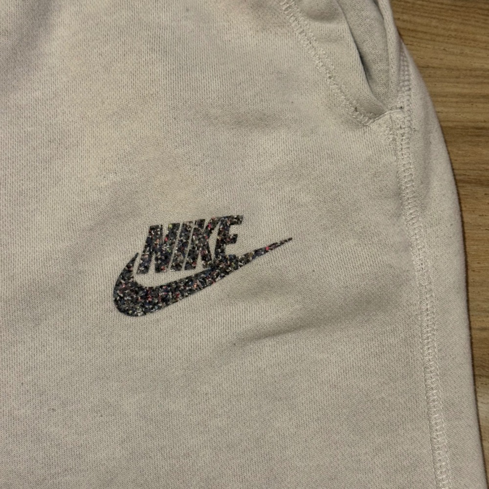 Nike Move To Zero Women's Small S Club Fleece Wide Leg Sweatpants Lilac Heather - Picture 5 of 8